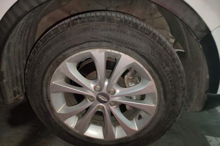 Used Chery Tiggo 5 2014 2.0L Manual Jia Yue Edition Right Front Wheel Hub