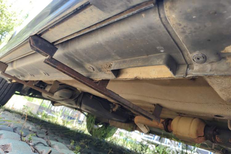Used Chery Tiggo 5 2014 2.0L CVT Family Deluxe Edition Right Side Sill
