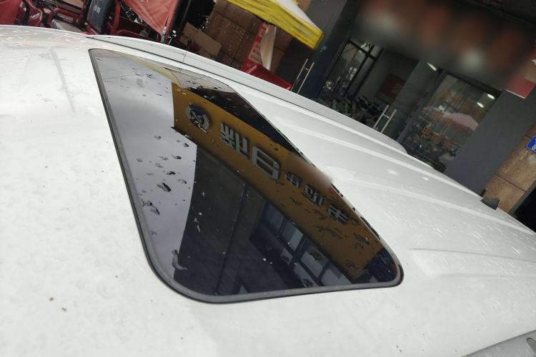 Used Chery Tiggo 5 2014 2.0L CVT Family Deluxe Edition Roof