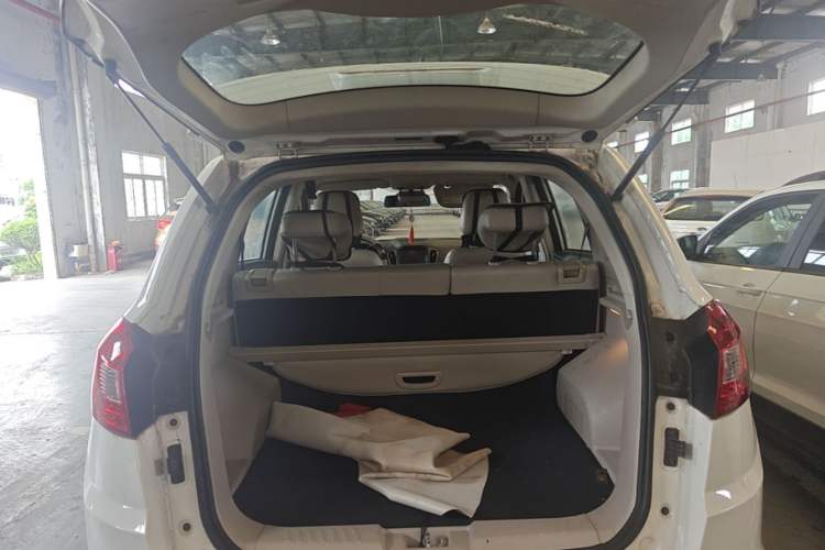 Used Chery Tiggo 5 2014 2.0L CVT Joyful Edition Trunk