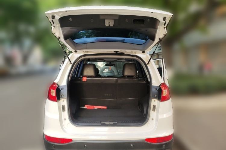 Used Chery Tiggo 5 2014 2.0L CVT Joyful Edition Trunk