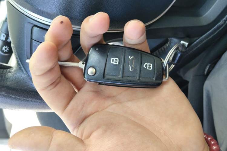 Used Chery Tiggo 5 2014 2.0L Manual - Family Deluxe Edition Vehicle Key