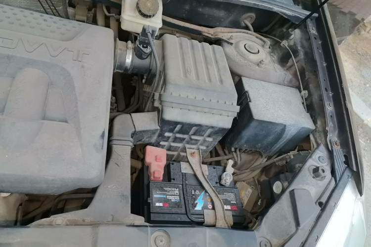 Used Chery Tiggo 5 2014 2.0L CVT Family Deluxe Edition Engine Bay Left