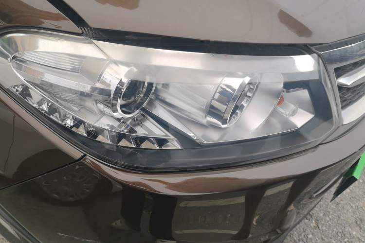Used Chery Tiggo 5 2014 2.0L CVT Family Deluxe Edition Right Front Headlight