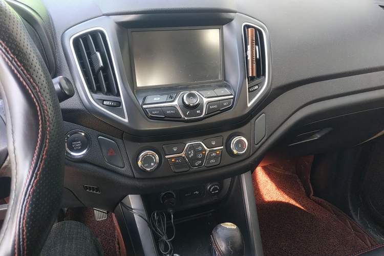 Used Chery Tiggo 5 2015 2.0L CVT Jiayue Edition Audio And AC Panel