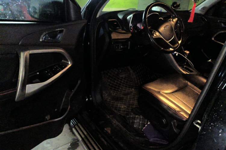 Used Chery Tiggo 5 2015 2.0L CVT Jiayue Edition Driver Seat