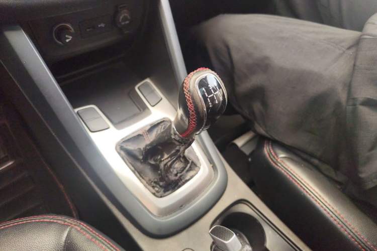 Used Chery Tiggo 5 2015 2.0L Manual Jia Yue Edition Gear Lever