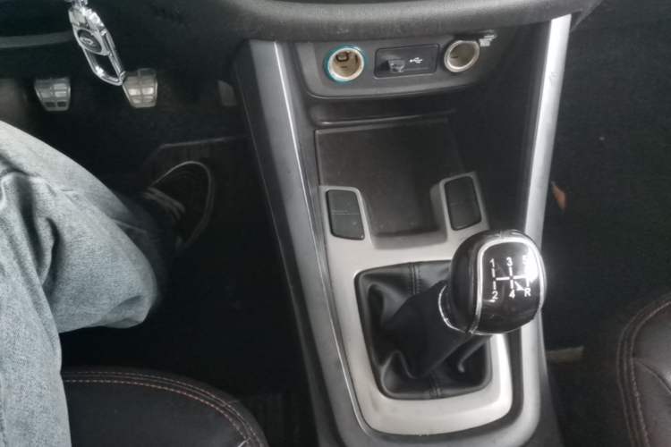 Used Chery Tiggo 5 2015 2.0L Manual Jia Yue Edition Gear Lever
