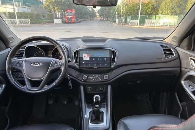 Used Chery Tiggo 5 2015 2.0L Manual Jia Yue Edition Interior 1