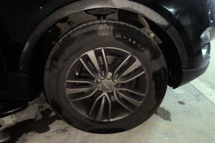 Used Chery Tiggo 5 2015 2.0L CVT Jiayue Edition Right Front Wheel Hub