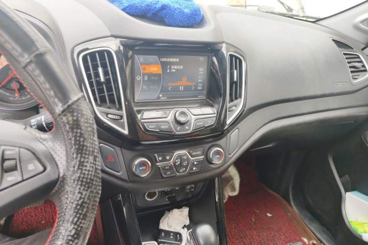 Used Chery Tiggo 5 2015 2.0L CVT Family Deluxe Edition Audio And AC Panel