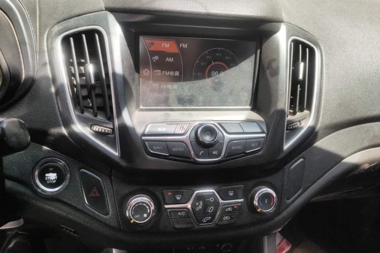 Used Chery Tiggo 5 2015 2.0L CVT Jiayue Edition Audio And AC Panel