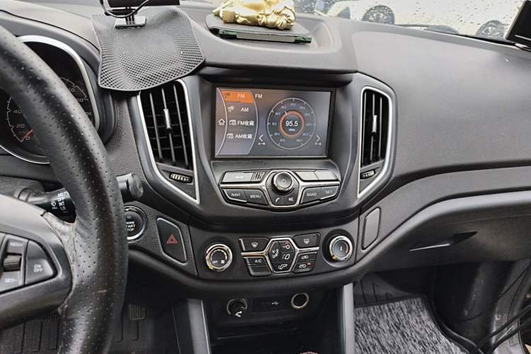 Used Chery Tiggo 5 2015 2.0L CVT Jiayue Edition Audio And AC Panel