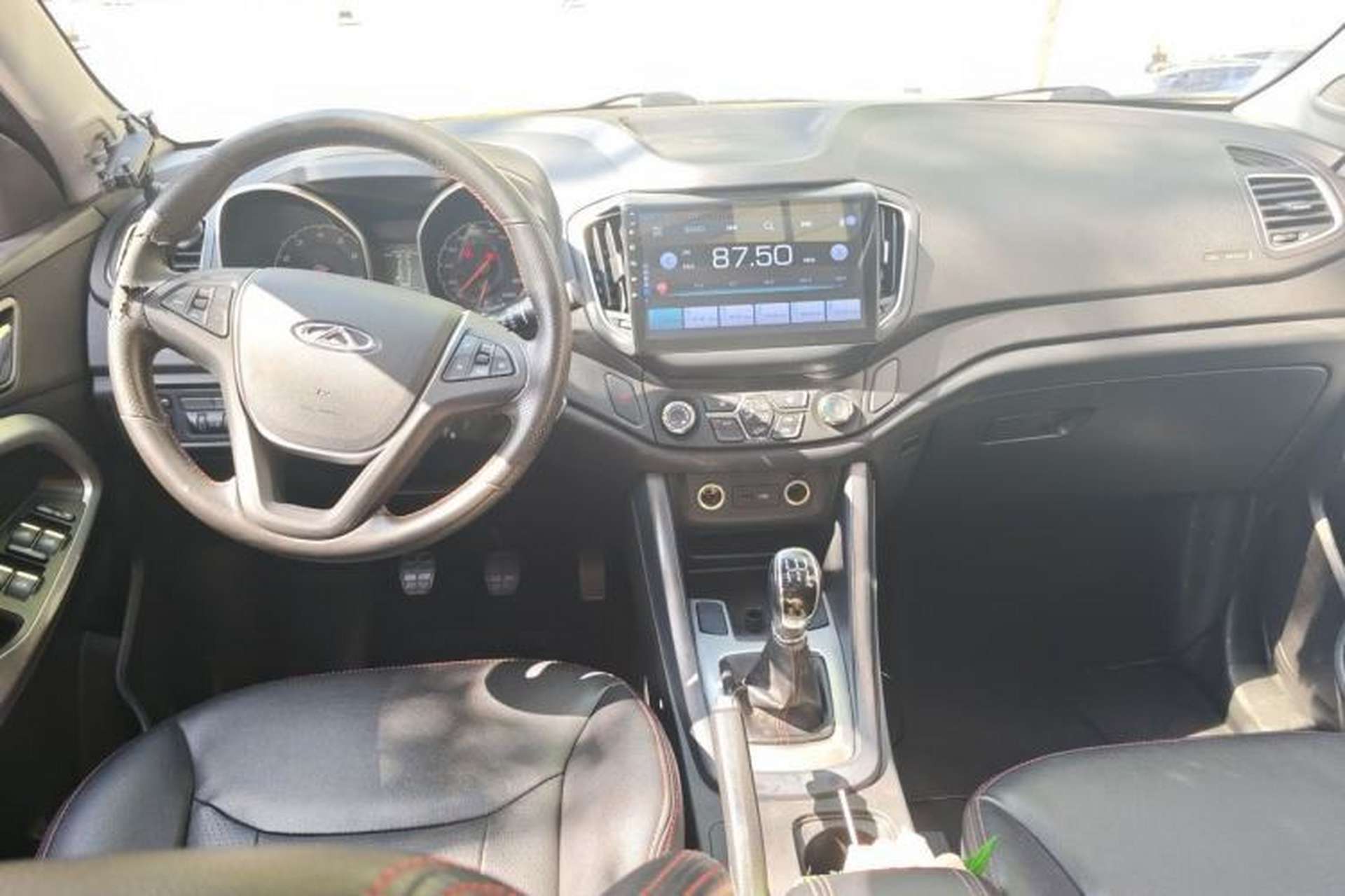 Used Chery Tiggo 5 2015 2.0L Manual Jia Yue Edition Center Console