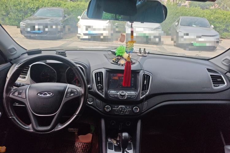 Used Chery Tiggo 5 2015 2.0L CVT Jiayue Edition Center Console