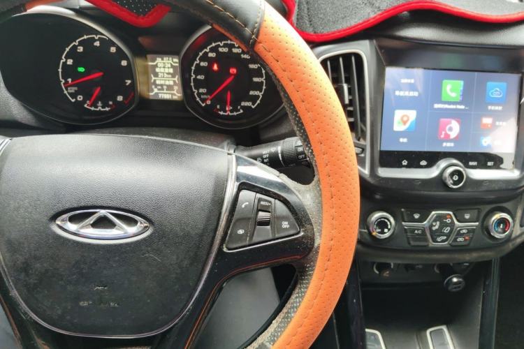 Used Chery Tiggo 5 2015 2.0L Manual Jia Yue Edition Center Console