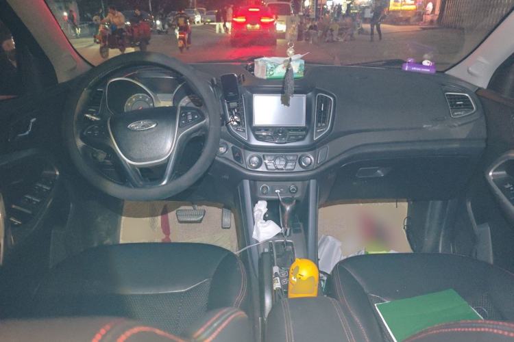 Used Chery Tiggo 5 2015 2.0L CVT Jiayue Edition Center Console