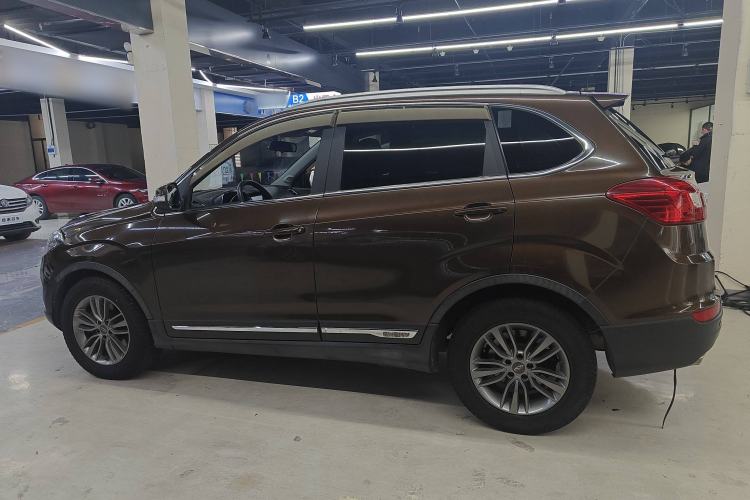 Used Chery Tiggo 5 2015 2.0L CVT Family Deluxe Edition Exterior 5