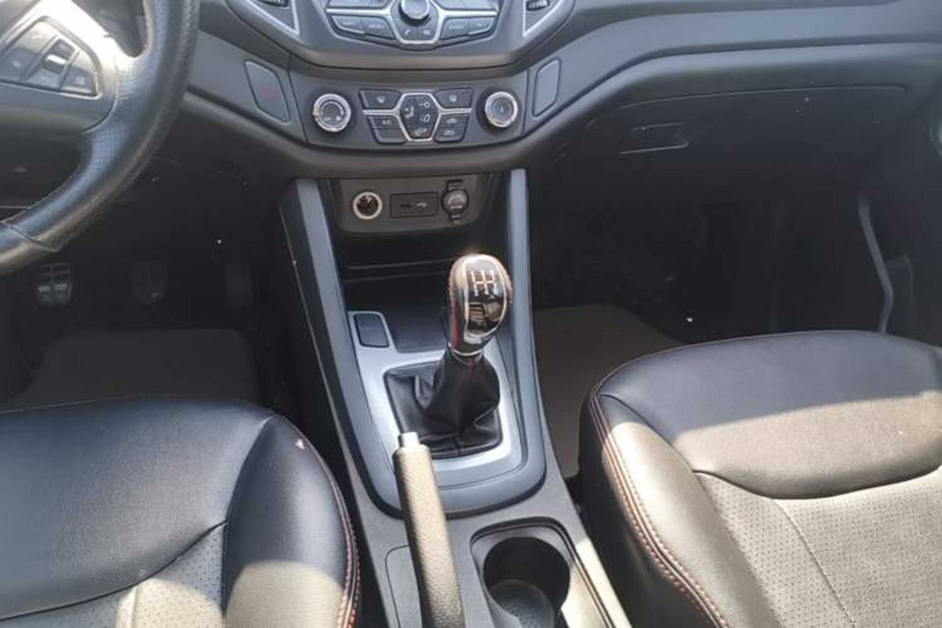 Used Chery Tiggo 5 2015 1.5T Manual Jiayue Edition Gear Lever