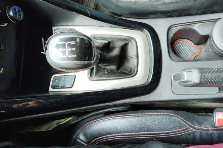 Used Chery Tiggo 5 2015 2.0L Manual Jia Yue Edition Gear Lever