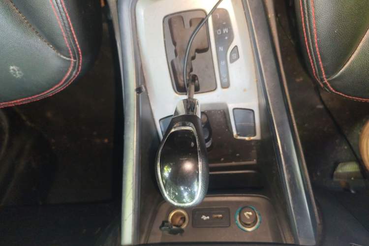 Used Chery Tiggo 5 2015 2.0L CVT Jiayue Edition Gear Lever