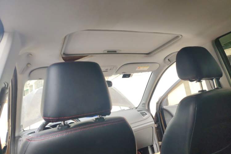 Used Chery Tiggo 5 2015 2.0L CVT Family Deluxe Edition Headliner