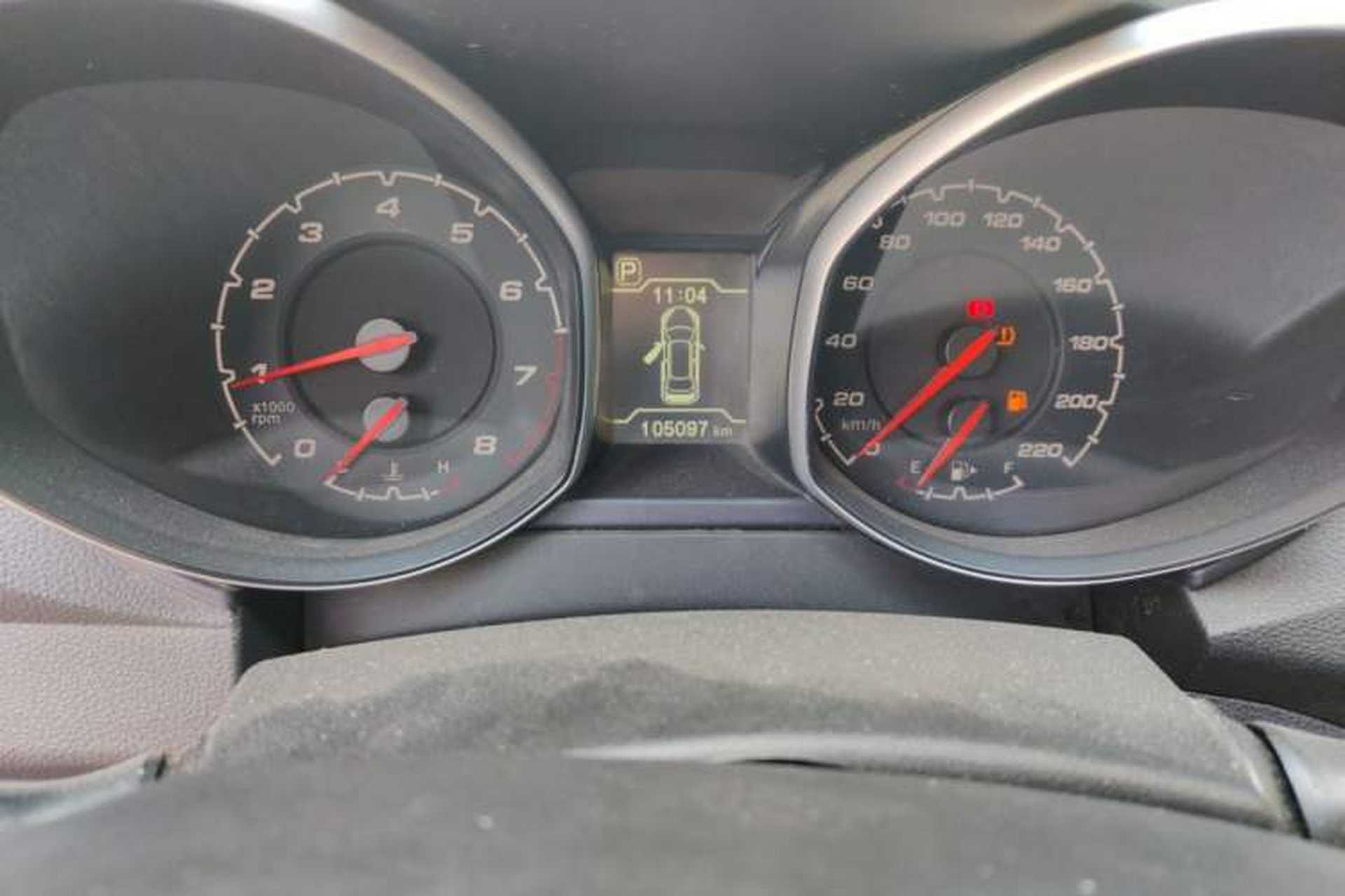Used Chery Tiggo 5 2015 2.0L CVT Jiayue Edition Odometer Close Up