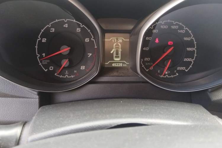 Used Chery Tiggo 5 2015 1.5T Manual Jiayue Edition Odometer Close Up