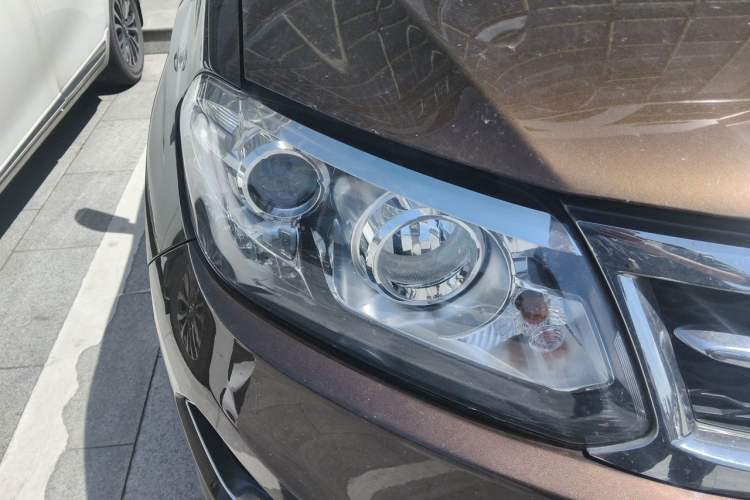 Used Chery Tiggo 5 2015 1.5T Manual Luxury Edition Right Front Headlight