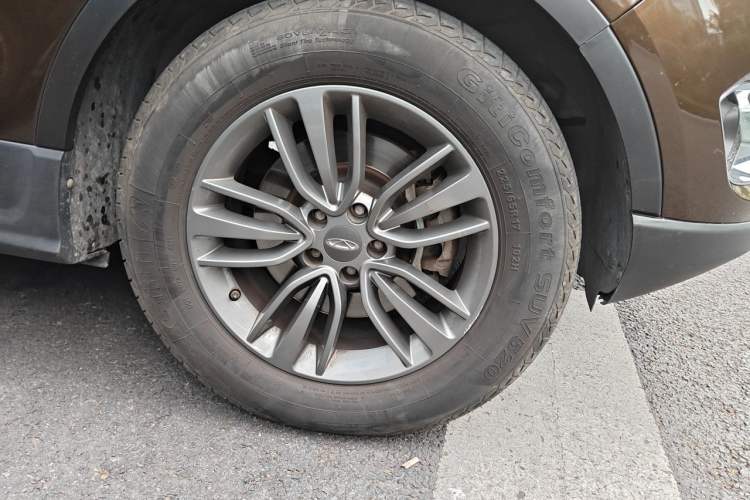 Used Chery Tiggo 5 2015 2.0L CVT Jiayue Edition Right Front Wheel Hub