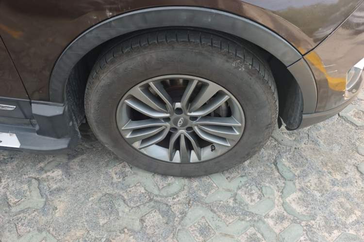 Used Chery Tiggo 5 2015 2.0L CVT Jiayue Edition Right Front Wheel Hub