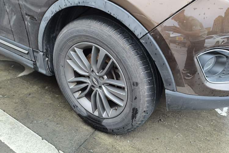 Used Chery Tiggo 5 2015 2.0L CVT Jiayue Edition Right Front Wheel Hub