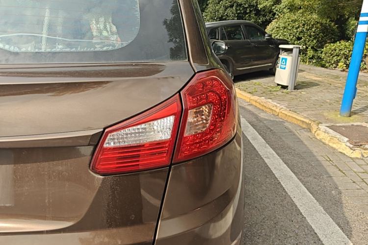 Used Chery Tiggo 5 2015 2.0L CVT Jiayue Edition Right Rear Taillight