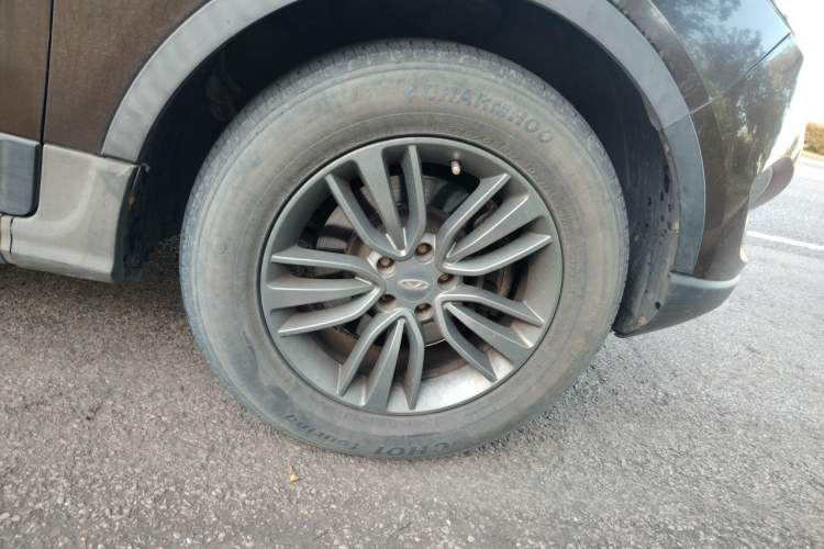 Used Chery Tiggo 5 2015 2.0L Manual Luxury Edition Right Front Wheel Hub
