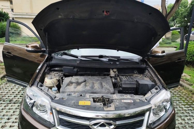 Used Chery Tiggo 5 2015 2.0L CVT Family Deluxe Edition Engine Bay