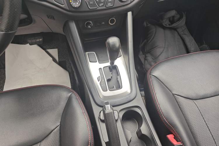 Used Chery Tiggo 5 2015 2.0L CVT Jiayue Edition Gear Lever