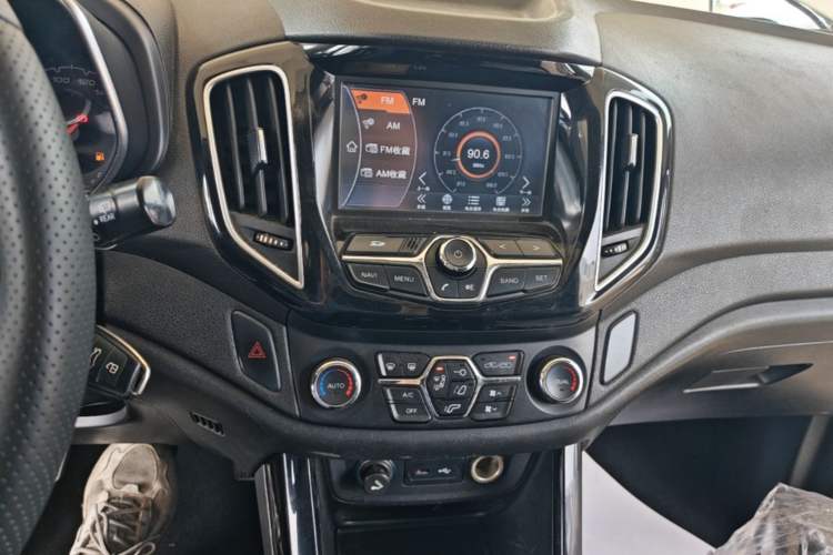 Used Chery Tiggo 5 2015 1.5T Manual Luxury Edition Audio And AC Panel
