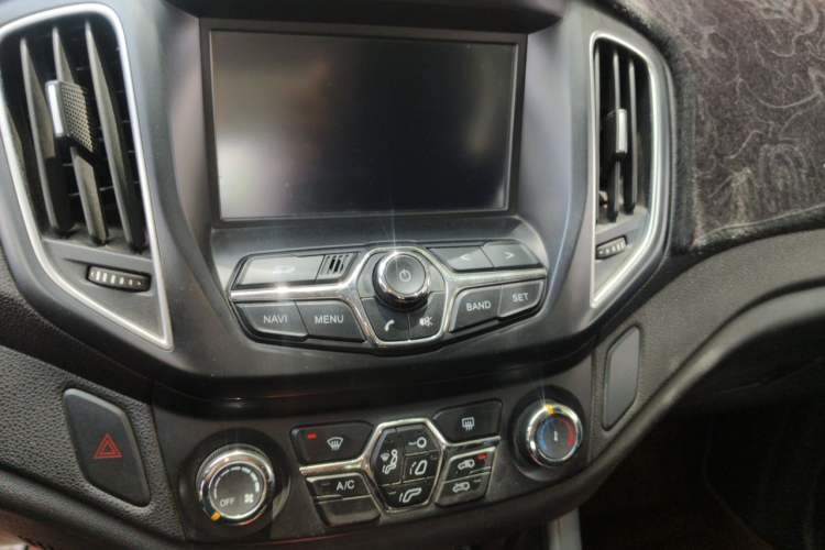 Used Chery Tiggo 5 2015 2.0L Manual Jia Yue Edition Audio And AC Panel