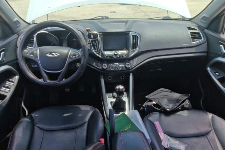 Used Chery Tiggo 5 2015 2.0L Manual Jia Yue Edition Center Console