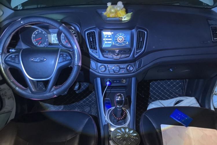 Used Chery Tiggo 5 2015 2.0L Manual Jia Yue Edition Center Console