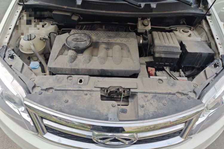 Used Chery Tiggo 5 2015 2.0L CVT Family Deluxe Edition Engine Bay