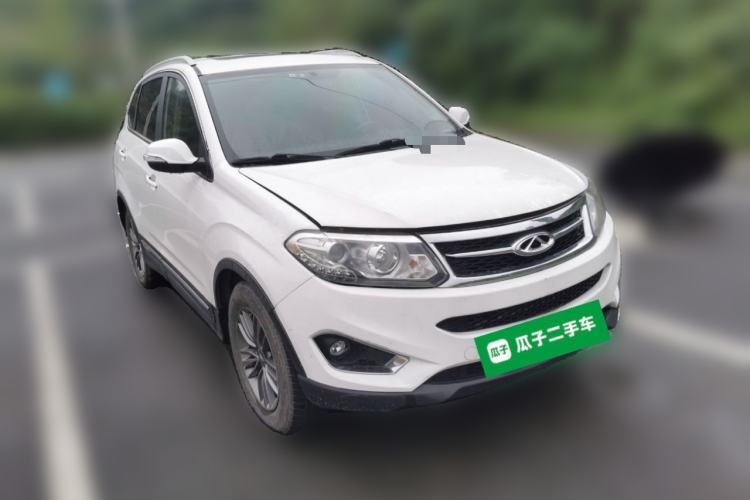 Used Chery Tiggo 5 2015 2.0L CVT Family Deluxe Edition Front Right 45 Deg