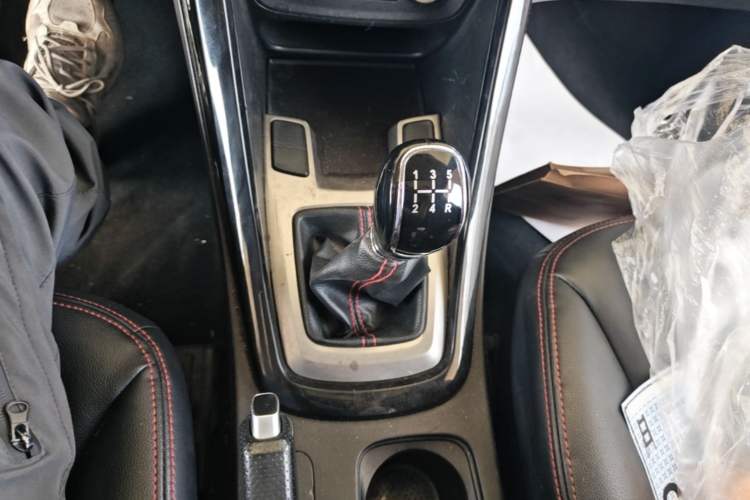 Used Chery Tiggo 5 2015 1.5T Manual Luxury Edition Gear Lever