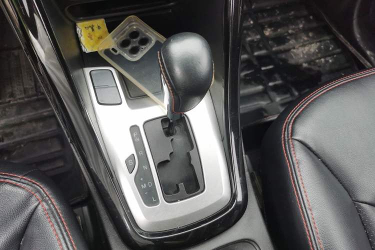 Used Chery Tiggo 5 2015 2.0L CVT Family Deluxe Edition Gear Lever