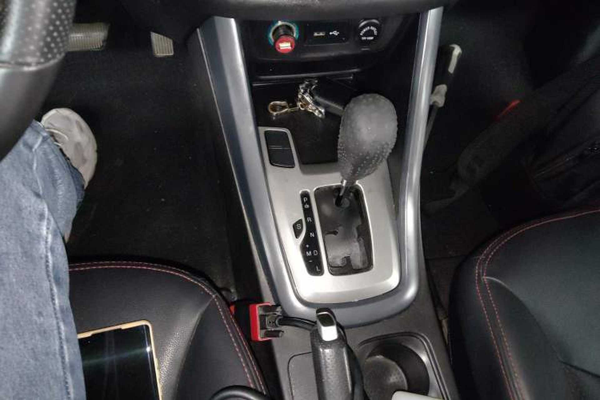 Used Chery Tiggo 5 2015 2.0L CVT Jiayue Edition Gear Lever