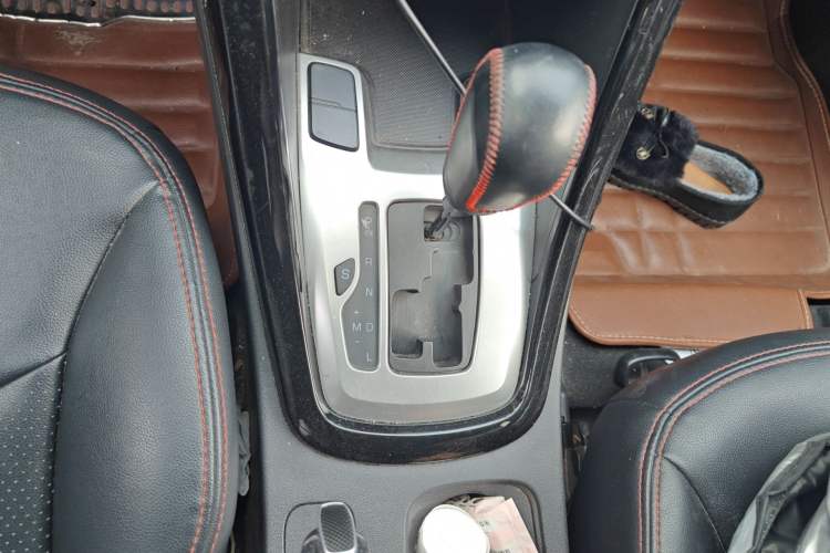 Used Chery Tiggo 5 2015 2.0L CVT Family Deluxe Edition Gear Lever