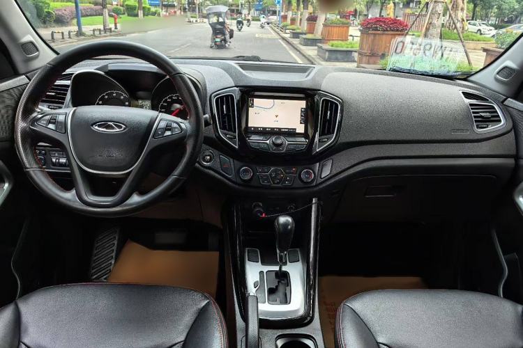 Used Chery Tiggo 5 2015 2.0L CVT Family Deluxe Edition Interior 1