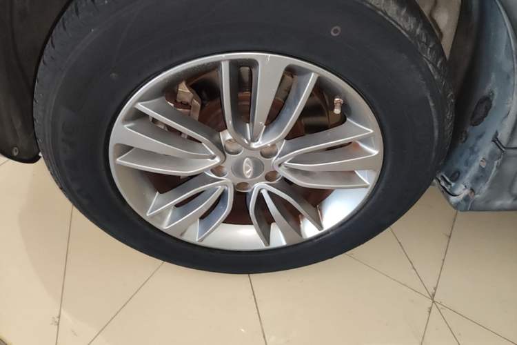 Used Chery Tiggo 5 2015 2.0L CVT Family Deluxe Edition Left Front Wheel Hub