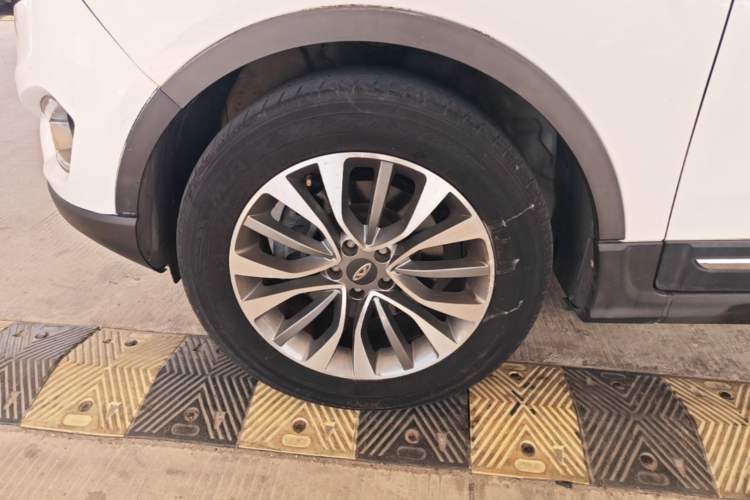 Used Chery Tiggo 5 2015 1.5T Manual Luxury Edition Left Front Wheel Hub