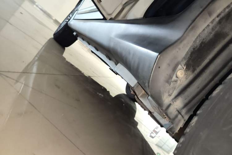 Used Chery Tiggo 5 2015 2.0L CVT Family Deluxe Edition Left Side Sill